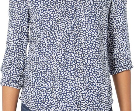 Amazon Essentials womens 3/4 Sleeve Button Popover Shirt, Loose-Fit V-Neck Blouse